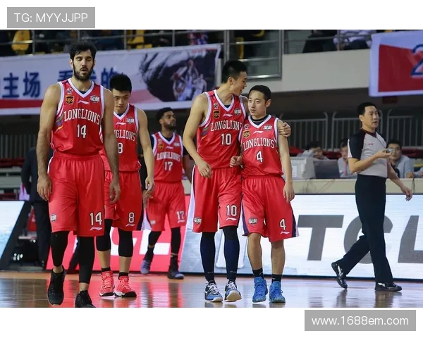 CBA到底是篮球联赛还是足球队?